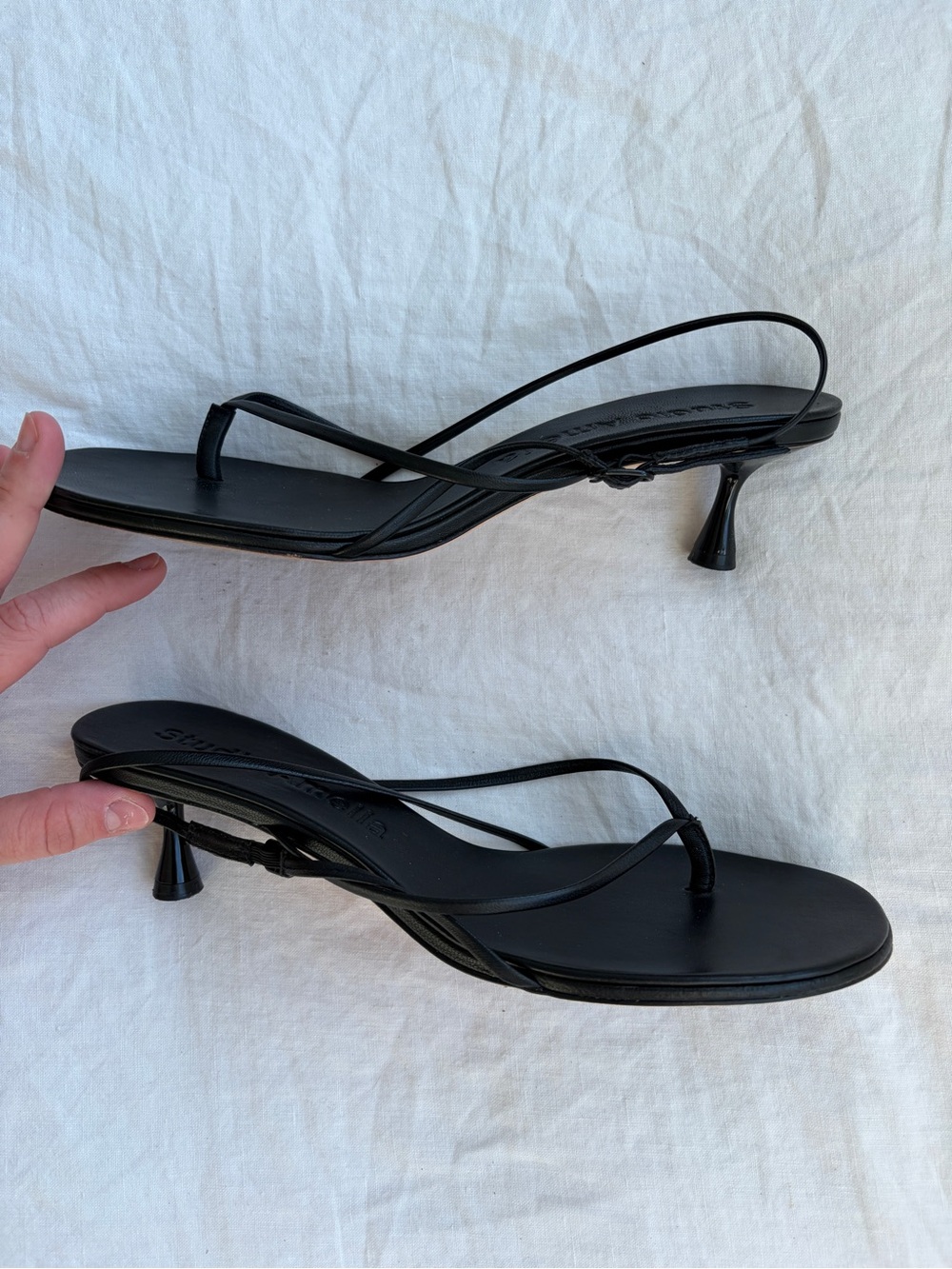 Studio Amelia Wishbone 50 Leather Skinny Strap Flip Flop Kitten Heels Black - Picture 4 of 10